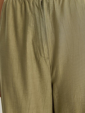 Bianco Lucci Pantsuit in Green