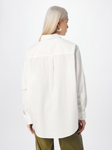 GAP - Blusa en blanco