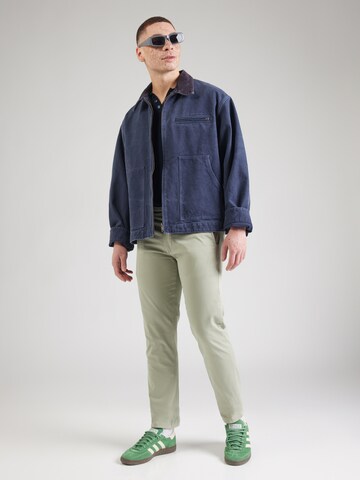 Slimfit Pantaloni de la BOSS pe verde