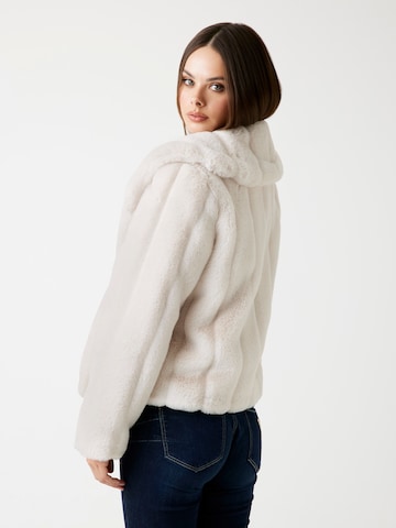 Veste d’hiver 'NEW SOPHY' GUESS en gris