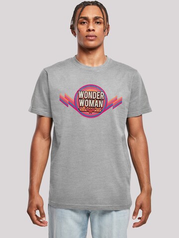 F4NT4STIC Shirt 'DC Comics Wonder Woman Rainbow' in Grijs: voorkant