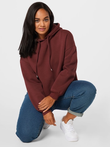 ABOUT YOU Curvy Sweatshirt 'Natascha' i röd