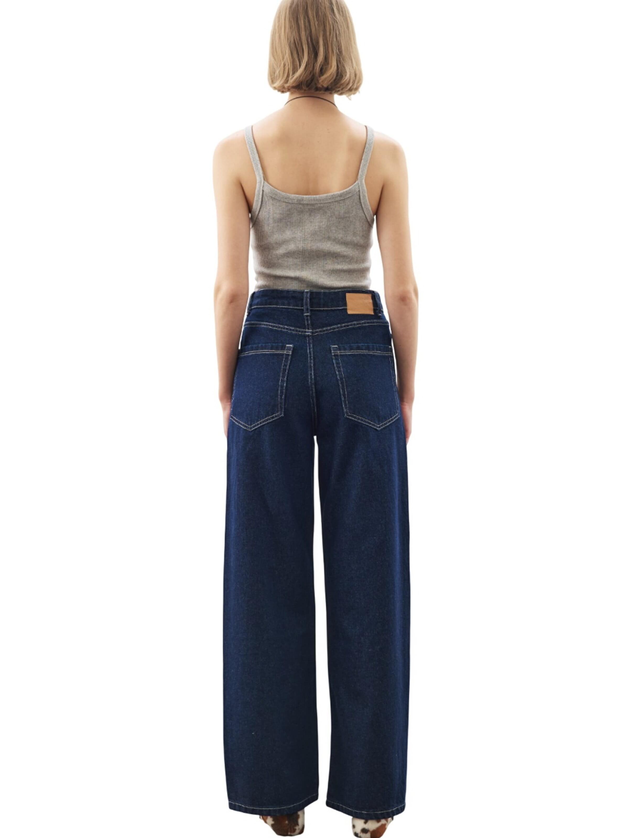 MANUKA Regular Trousers in Blue