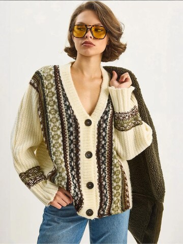 Giacchetta extra large di Bianco Lucci in bianco