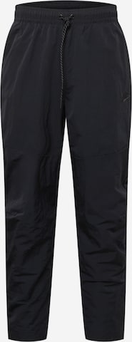 Nike Sportswear Tapered Broek in Zwart: voorkant