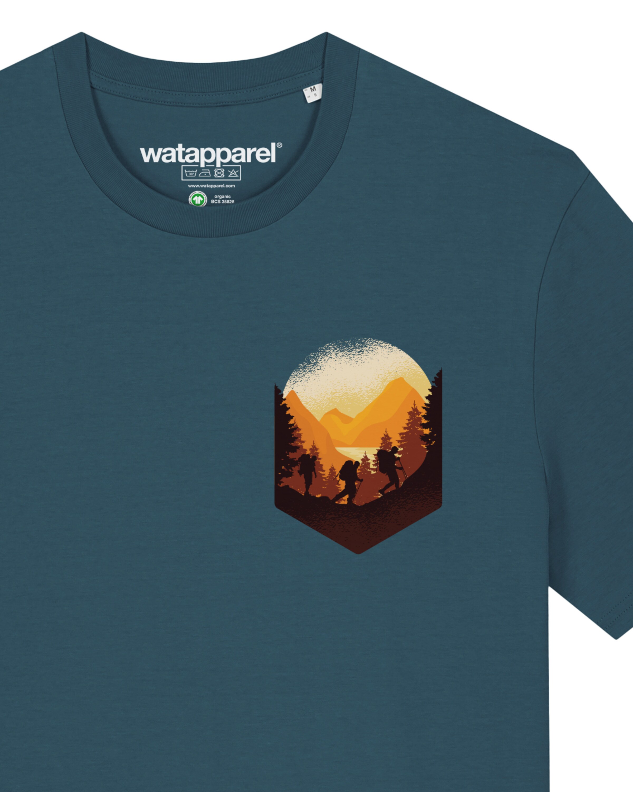 Maglietta 'Hiking in the mountains' di Watapparel in blu