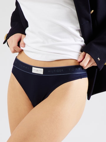 Tommy Hilfiger Underwear Стринг в синьо: отпред