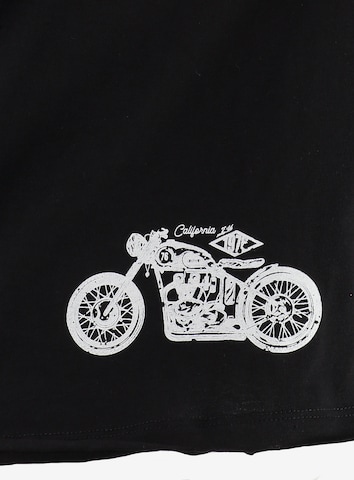 Key Largo T-shirt 'OREGON TRAIL' i svart