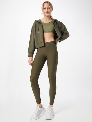 Casall Skinny Workout Pants in Green