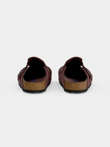 BIRKENSTOCK Muiltjes 'Boston' in Bruin