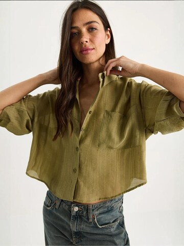 Bianco Lucci Blouse in Green