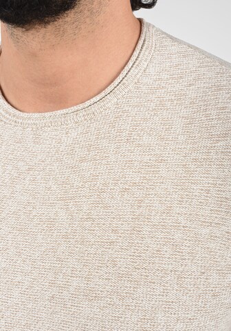 Casual Friday Pullover in Beige