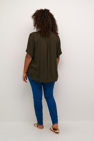 KAFFE CURVE Shirt 'Ami' in Groen