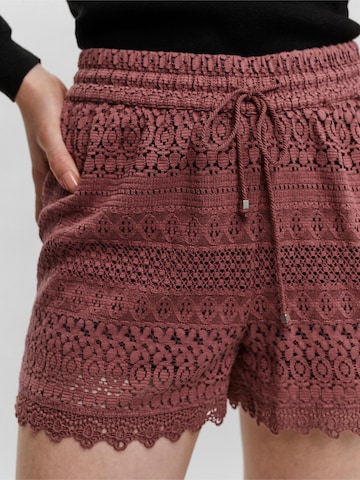 regular Pantaloni 'Honey' di VERO MODA in rosa