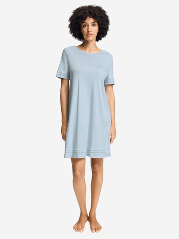Hanro Nachthemd ' Pilar ' in Blauw: voorkant