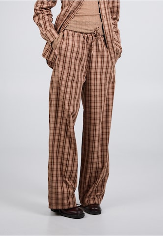 Regular Pantalon 'Elior' OH APRIL en marron : devant