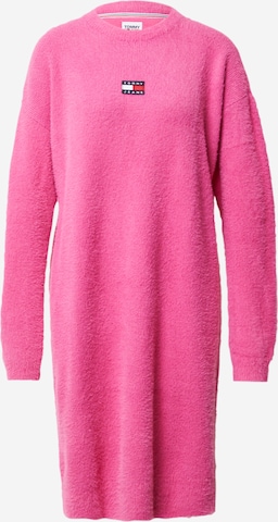 Tommy Jeans Knitted dress in Pink: front