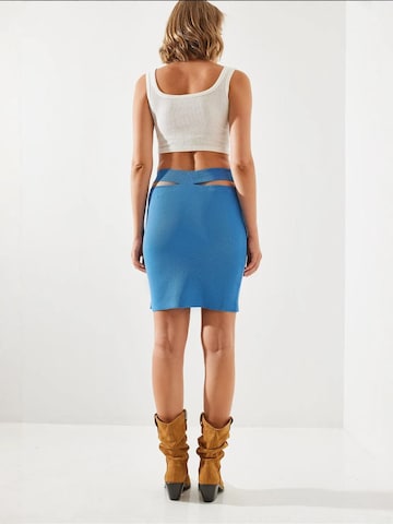 Gonna di Bianco Lucci in blu