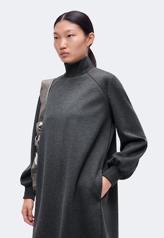 Rochie 'Panno' de la M-M pe gri