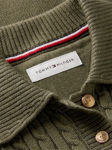 TOMMY HILFIGER Sweater in Green