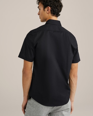 Coupe slim Chemise WE Fashion en noir