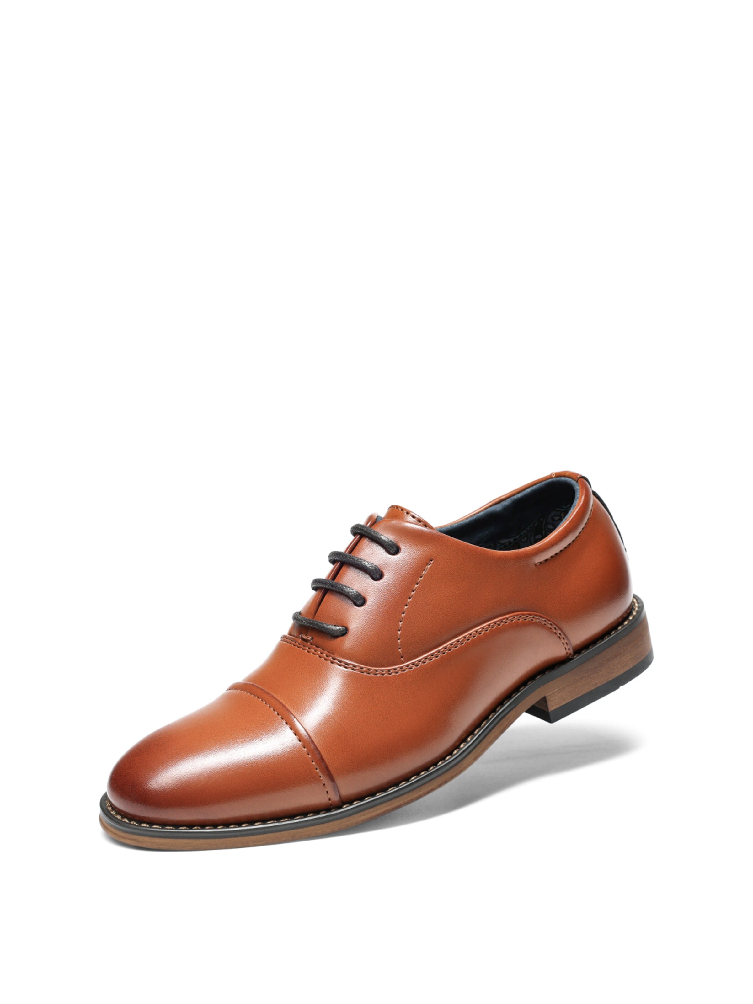 Scarpa bassa di Bruno Marc in marrone: frontale