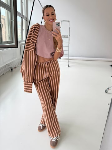 Kamila Šikl Loosefit Byxa i brun