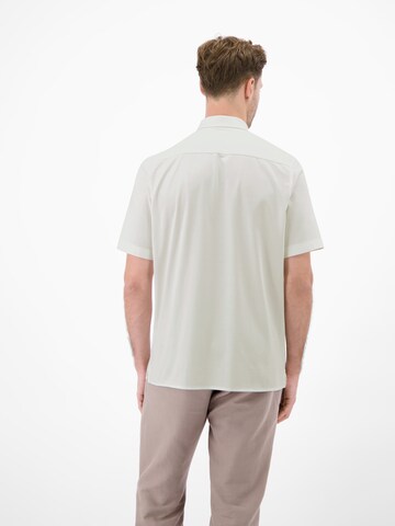 Coupe regular Chemise LERROS en blanc