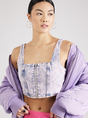 Top di Monki in blu