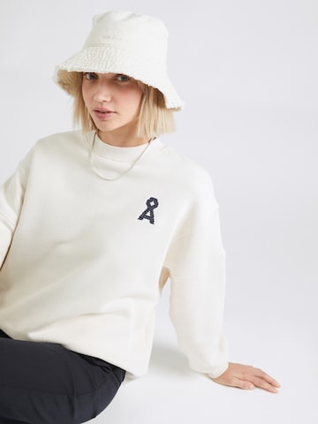 ARMEDANGELS Sweatshirt 'WINONA RETRO' in White
