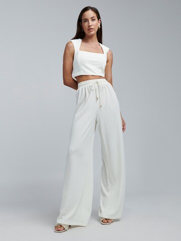 Wide leg Pantaloni 'AQUA' di BWLDR in bianco