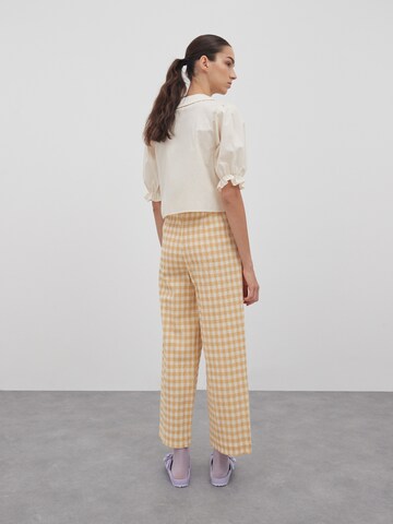 EDITED Wide leg Trousers 'Lucca' in Beige