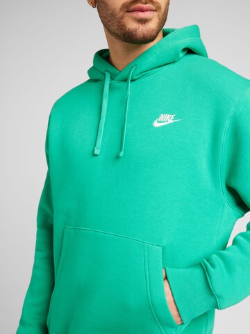 Bluză de molton 'Club Fleece' de la Nike Sportswear pe verde
