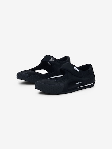 Desigual Pantofle w kolorze czarny