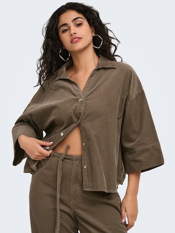 ONLY Carmakoma Blouse 'CARNESSA' in Bruin