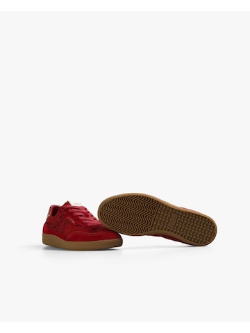 Scalpers Низкие кроссовки в Красный