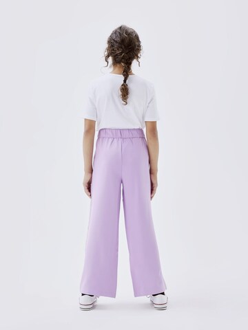 NAME IT Loosefit Hose 'SUSIE' in Lila