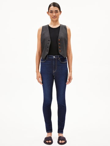 Skinny Jean ARMEDANGELS en bleu