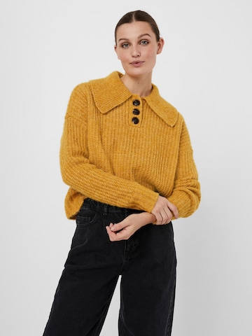 VERO MODA Sweater 'Daisy' in Yellow: front