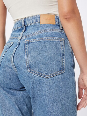 WEEKDAY Tapered Jeans 'Lash' in Blau