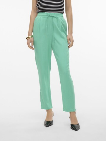 Loosefit Pantaloni 'JESMILO' di VERO MODA in verde: frontale