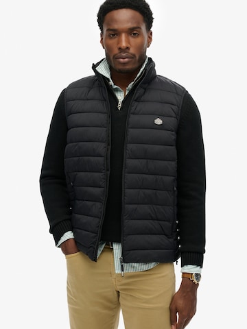 Superdry & Co Vesta 'Fuji Lite' – černá: přední strana