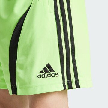 ADIDAS ORIGINALS Avar lõige Püksid 'Teamgeist Adicolor', värv roheline