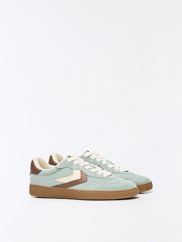 Bershka Rövid szárú sportcipők - kék