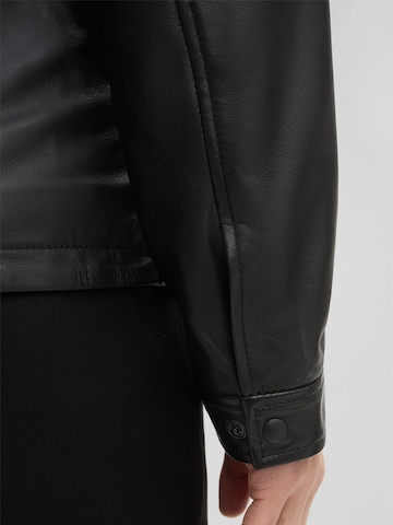 Veste mi-saison 'Jim' STRELLSON en noir
