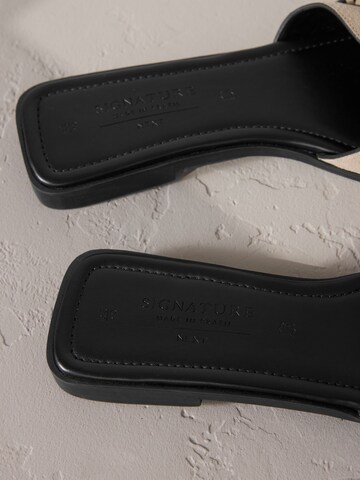 Mule Next en noir