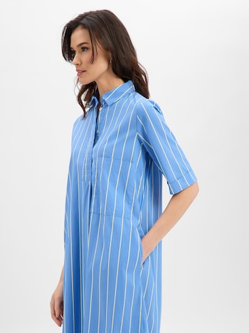 Marie Lund Blusenkleid in Blau