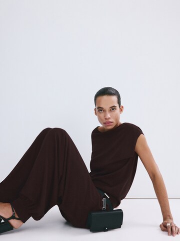 Effilé Pantalon 'MANIS' MANGO en rouge