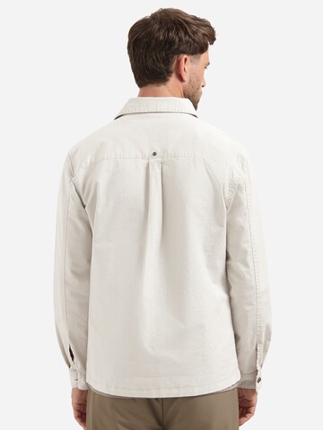 No Excess Comfort Fit Paita värissä valkoinen: takapuoli