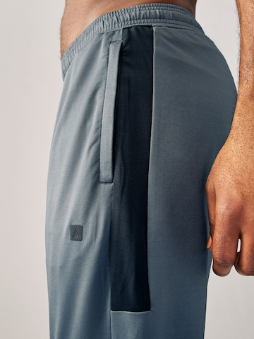 Next Tapered Broek in Grijs
